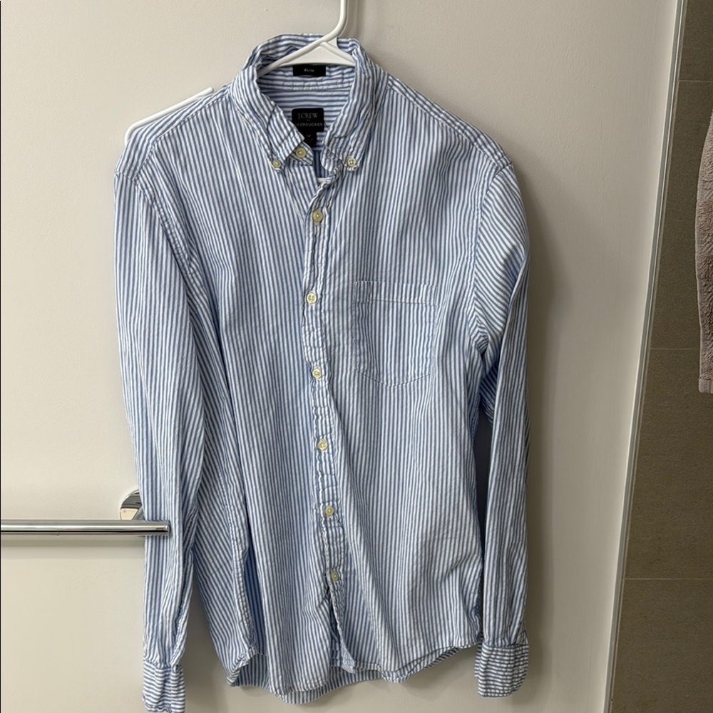 Club Room Blue and White Casual Button Down Shirt
